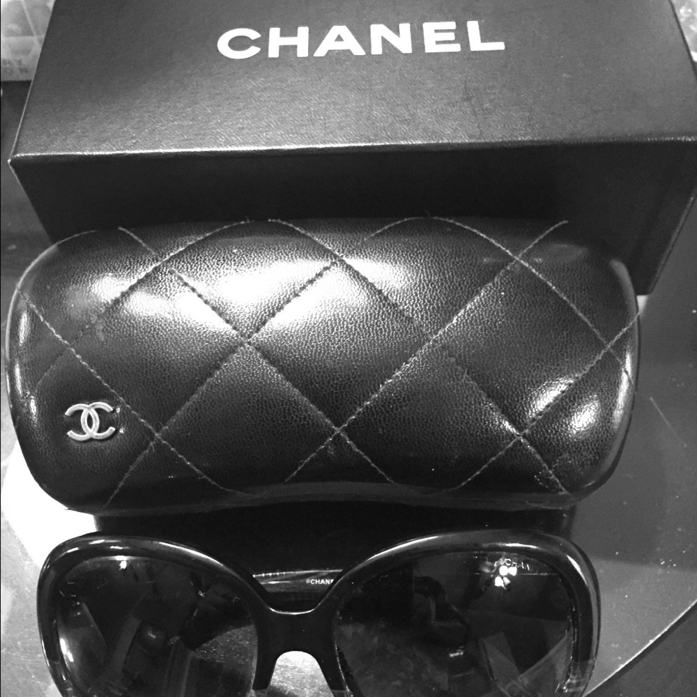 Authentic Dark Black/Gray CHANEL Sunglasses
